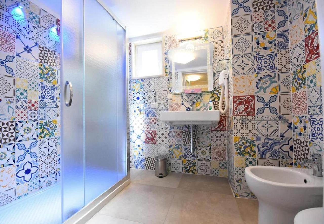 B&B Laura - Luxury Rooms Gallipoli Buitenkant foto